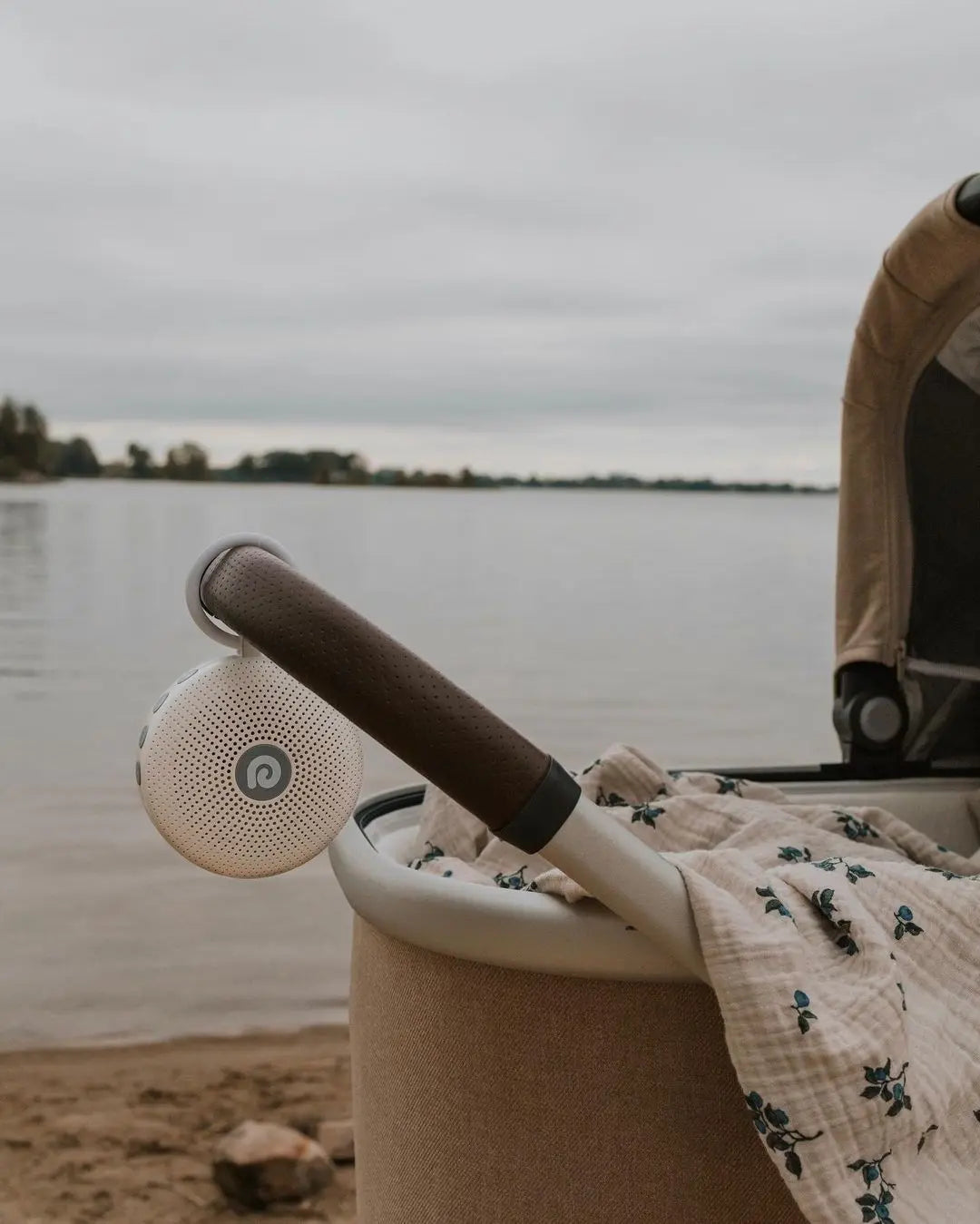 Portable Dreamegg Sound Machine
